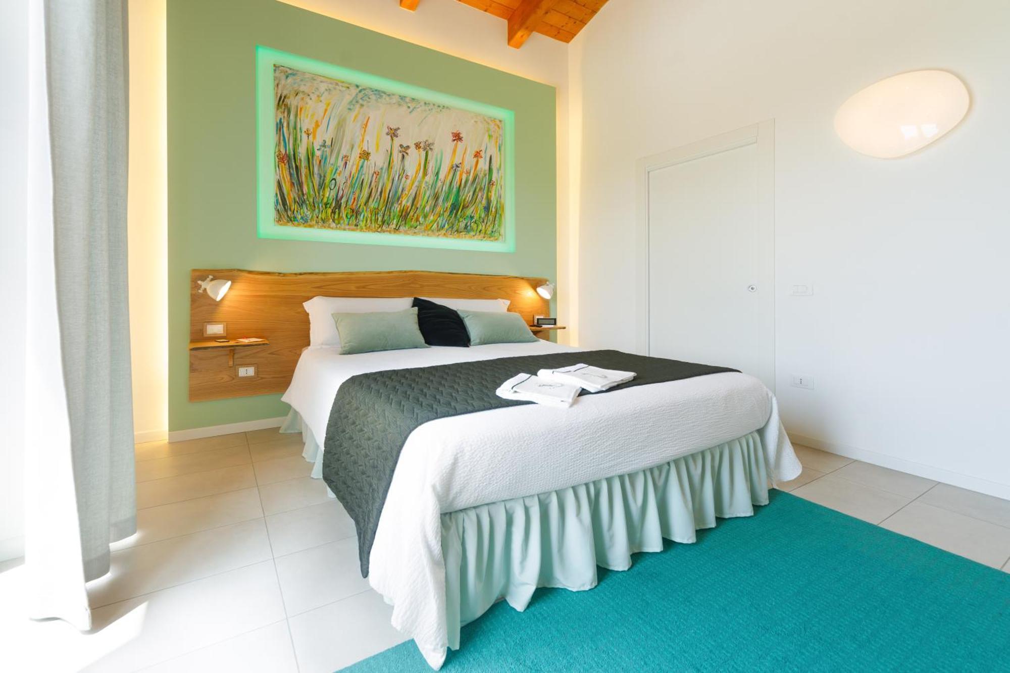 Le Monachelle Luxury Bed & Breakfast Еболи Екстериор снимка