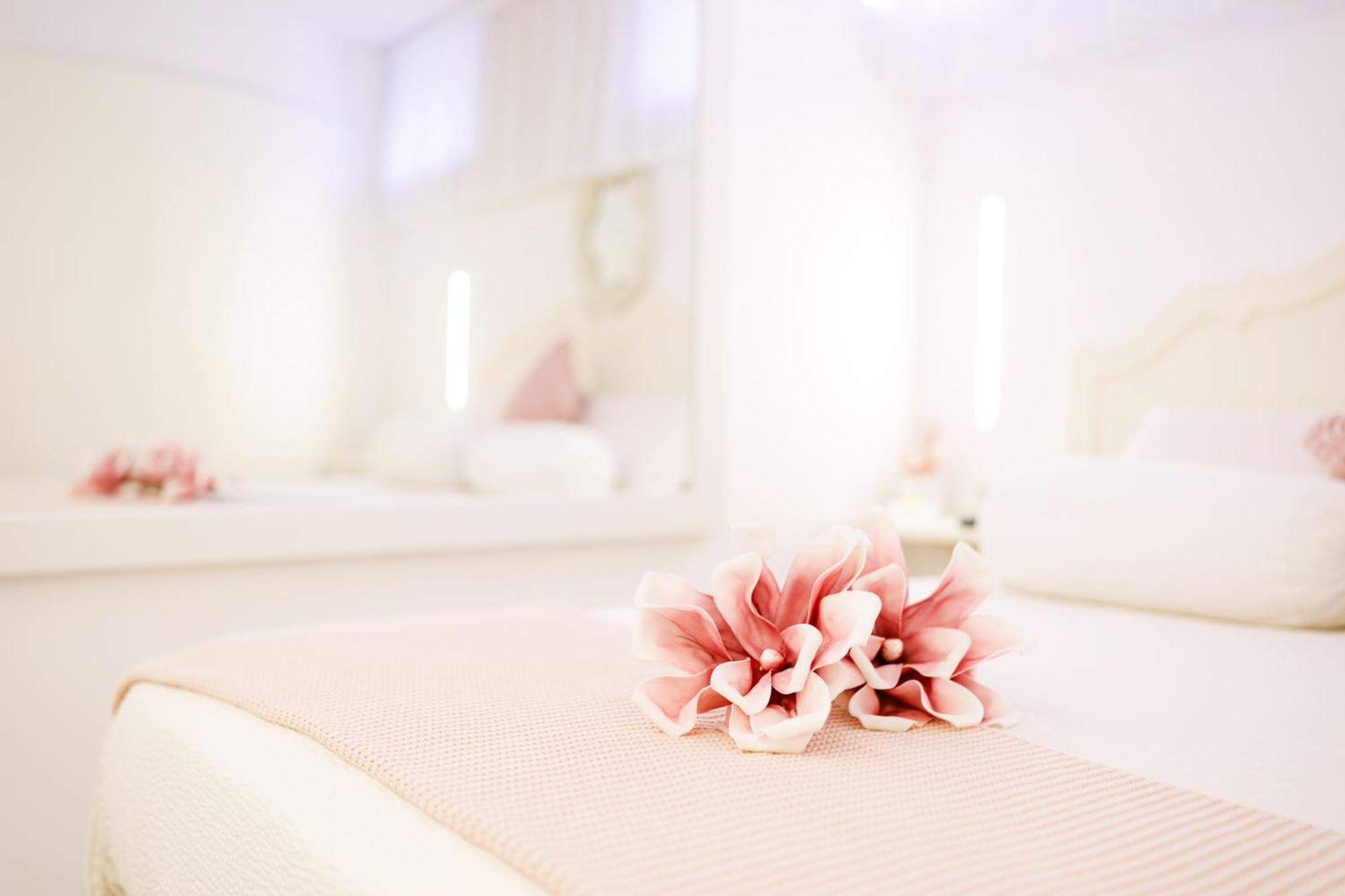 Le Monachelle Luxury Bed & Breakfast Еболи Екстериор снимка